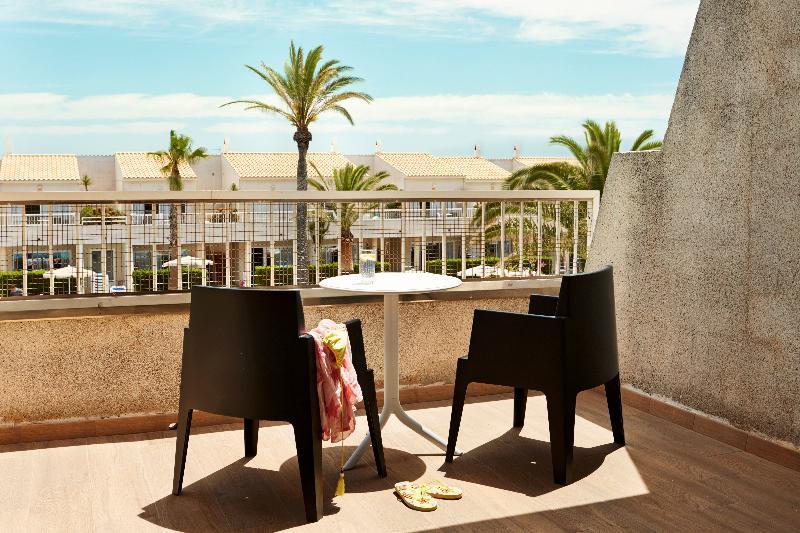 Globales Delfines 4* Cala'N Blanes (Menorca)