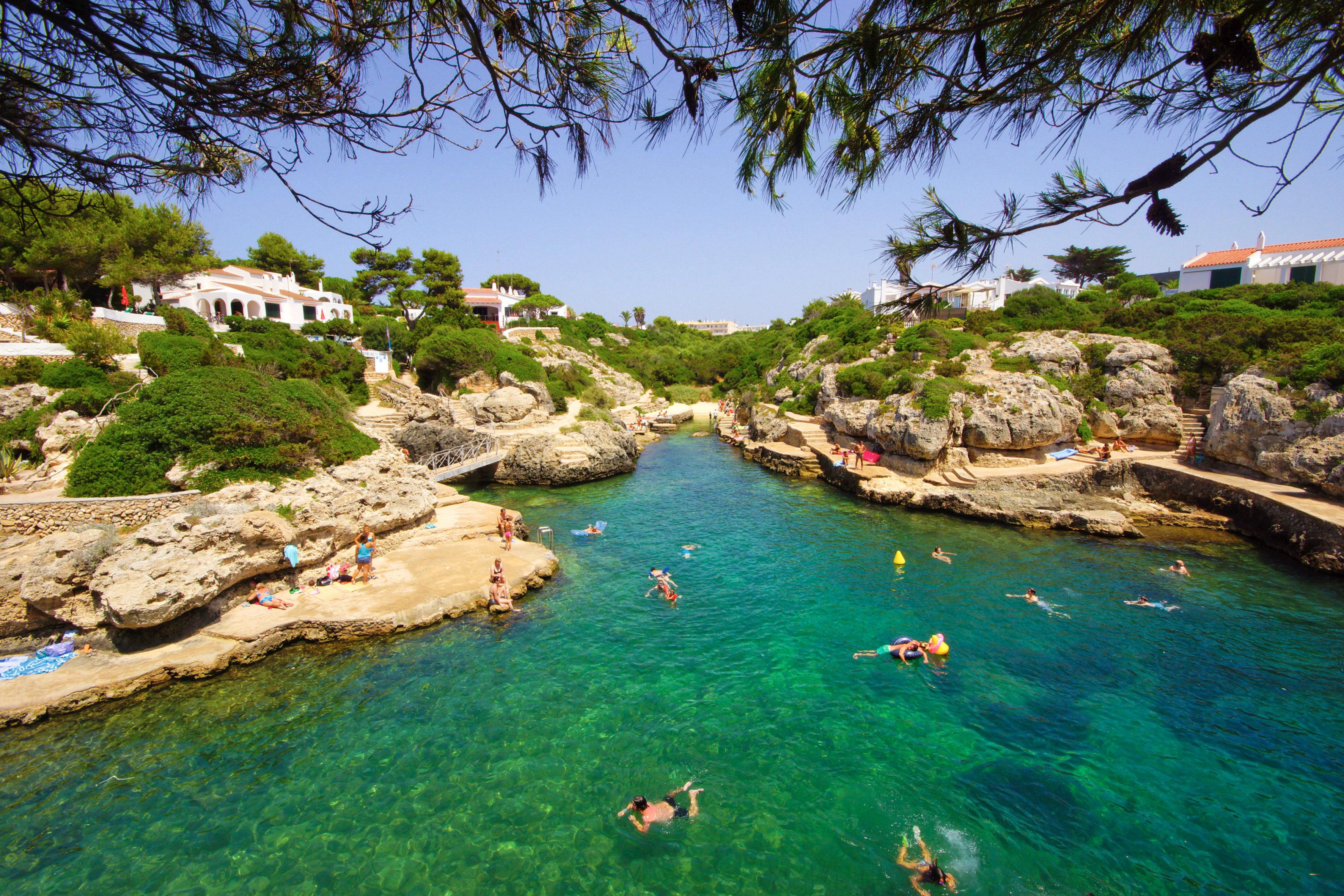 Hotel Globales Delfines Cala'N Blanes (Menorca)